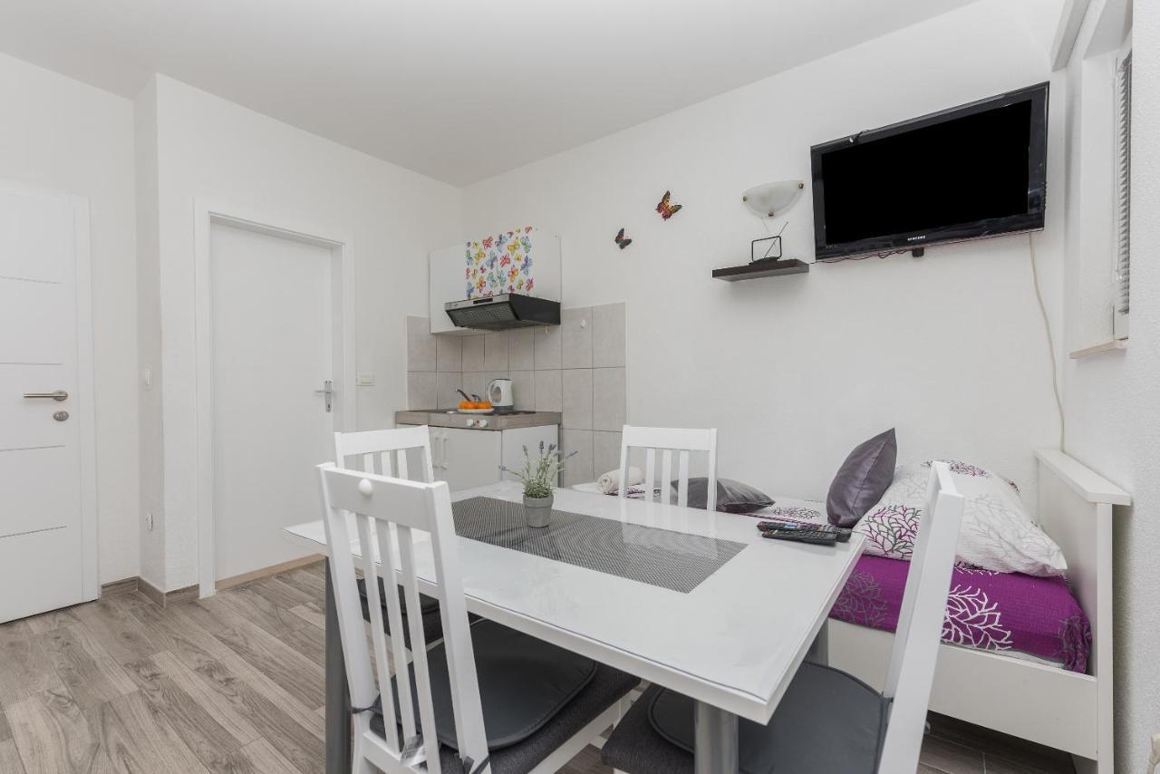 Apartmani Franko Baska Voda Exterior photo