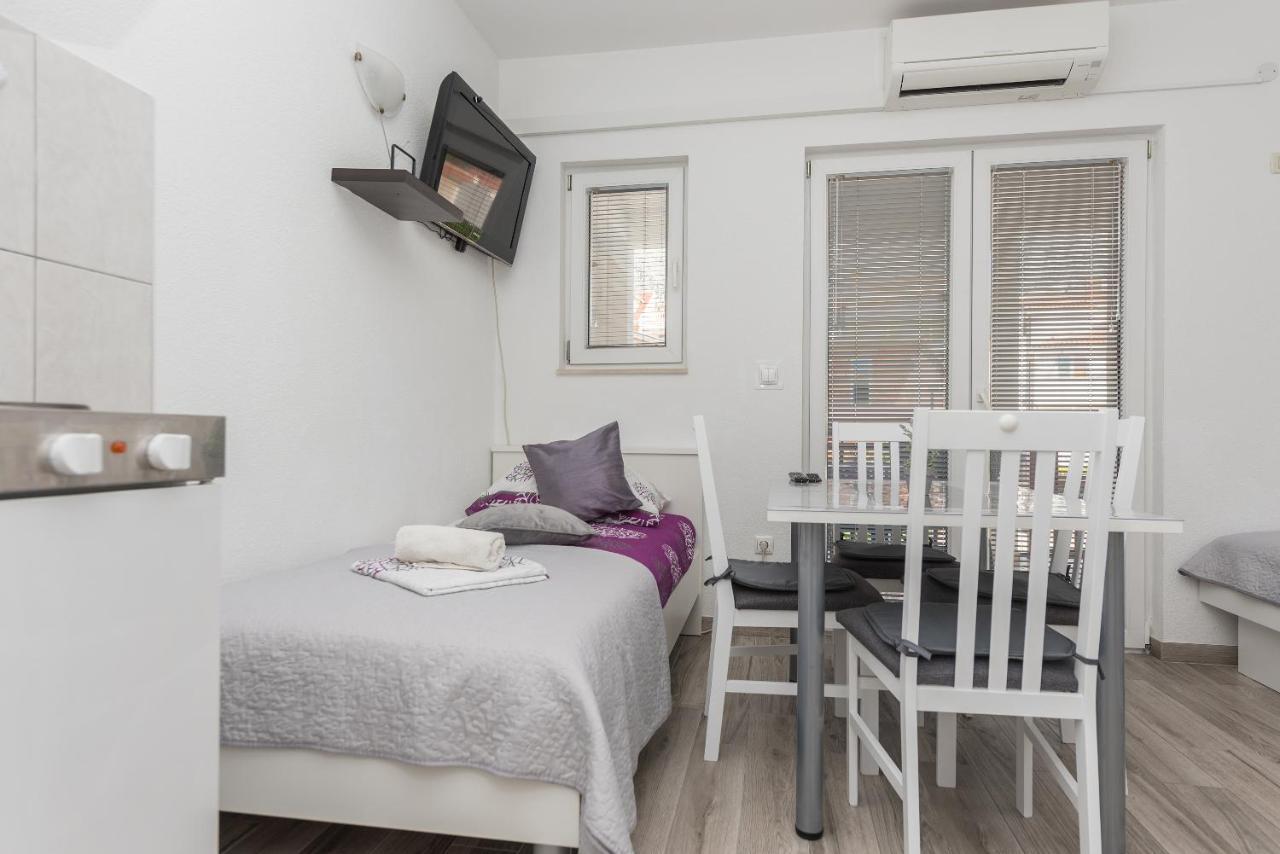 Apartmani Franko Baska Voda Exterior photo
