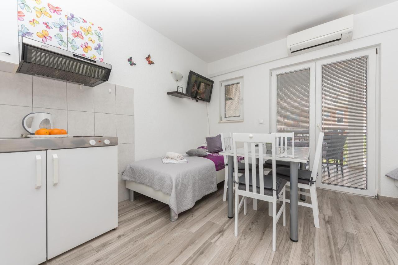 Apartmani Franko Baska Voda Exterior photo