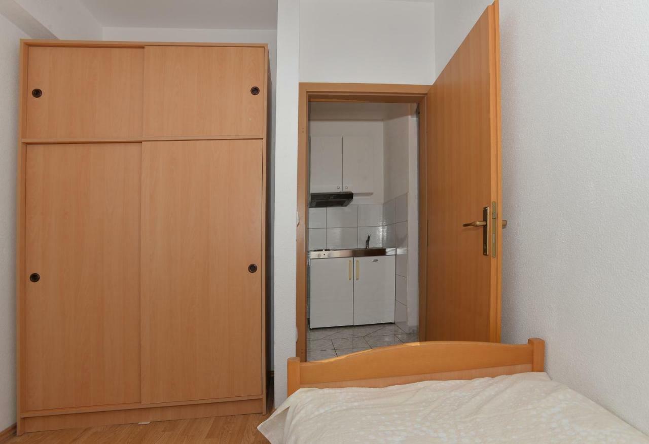 Apartmani Franko Baska Voda Exterior photo